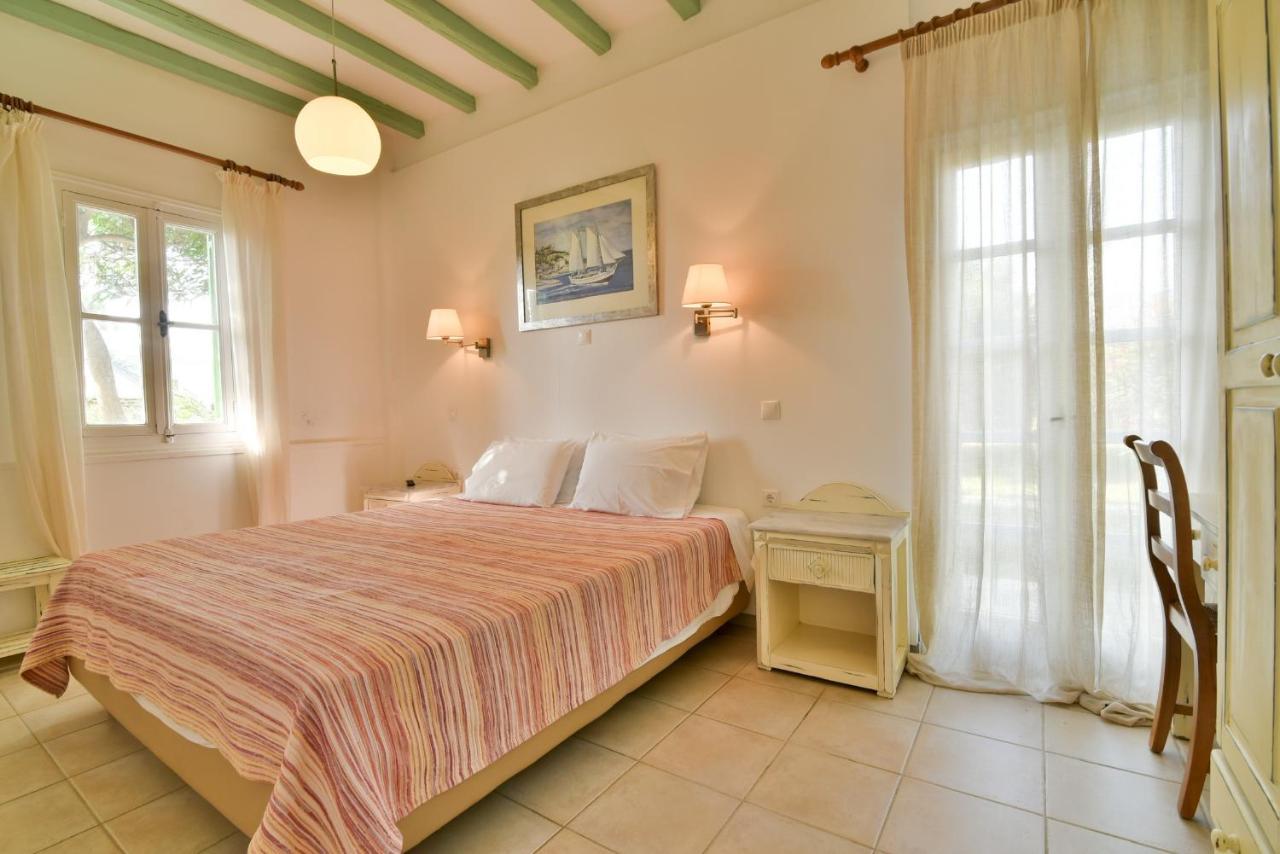 Golden Beach Studios & Suites Tinos Exterior foto
