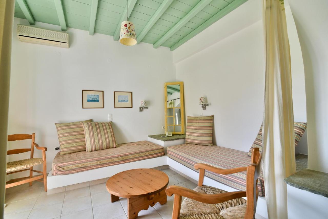 Golden Beach Studios & Suites Tinos Exterior foto