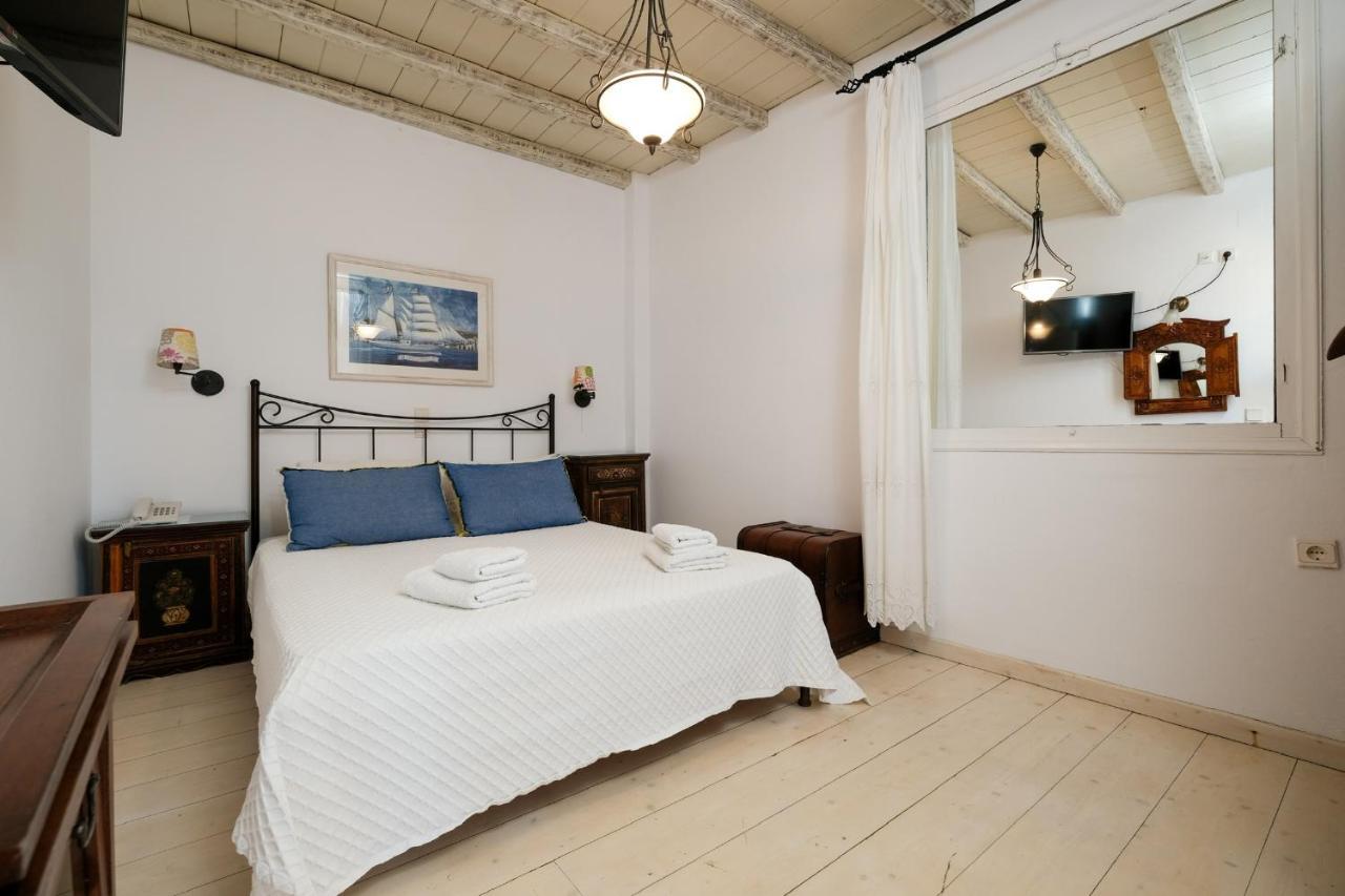 Golden Beach Studios & Suites Tinos Exterior foto